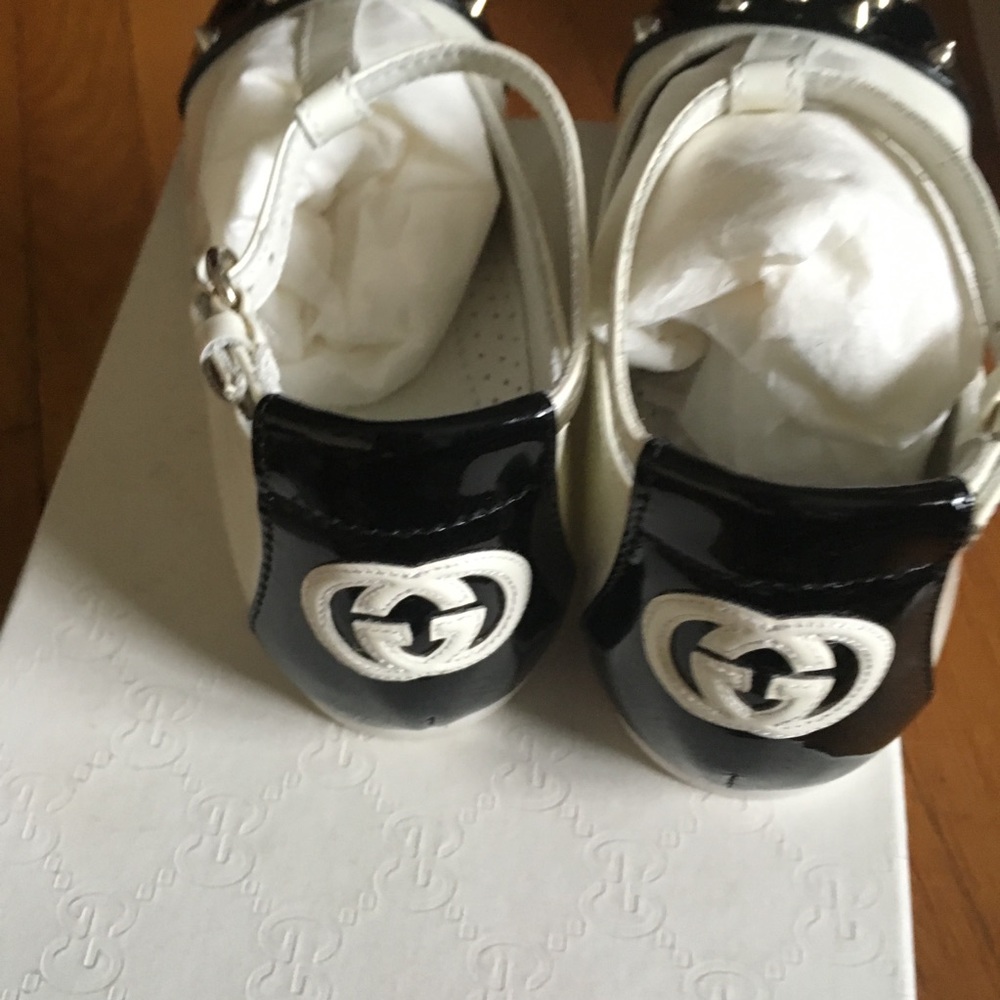 **FIRM** 100% Authentic Gucci Mary Janes sz 10 - Picture 3 of 5